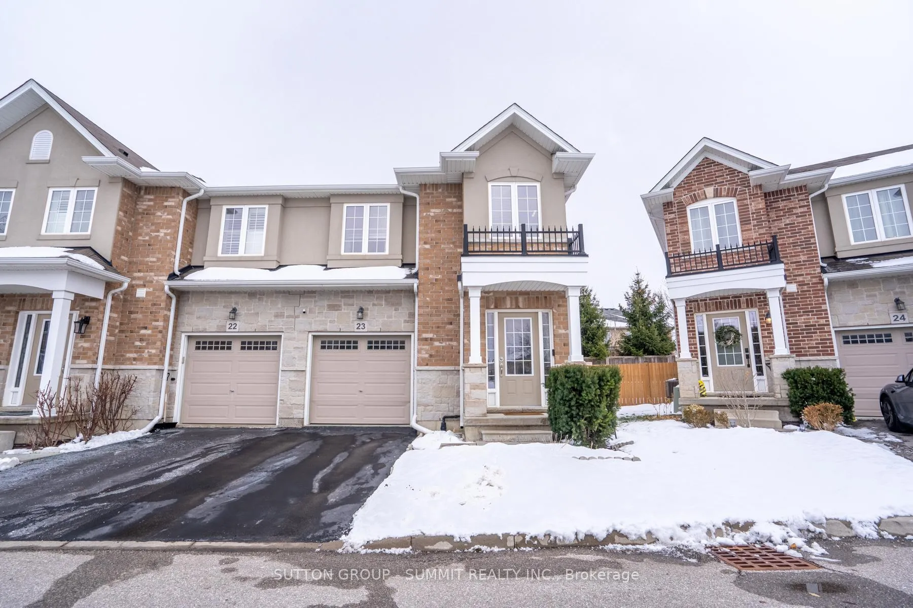 Front of Unit 23, 90 Raymond Road