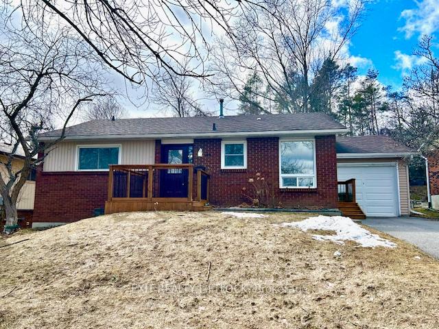 Photo 1 of 949 Golfview Road, Peterborough, Otonabee Ward 1 — HOMEH