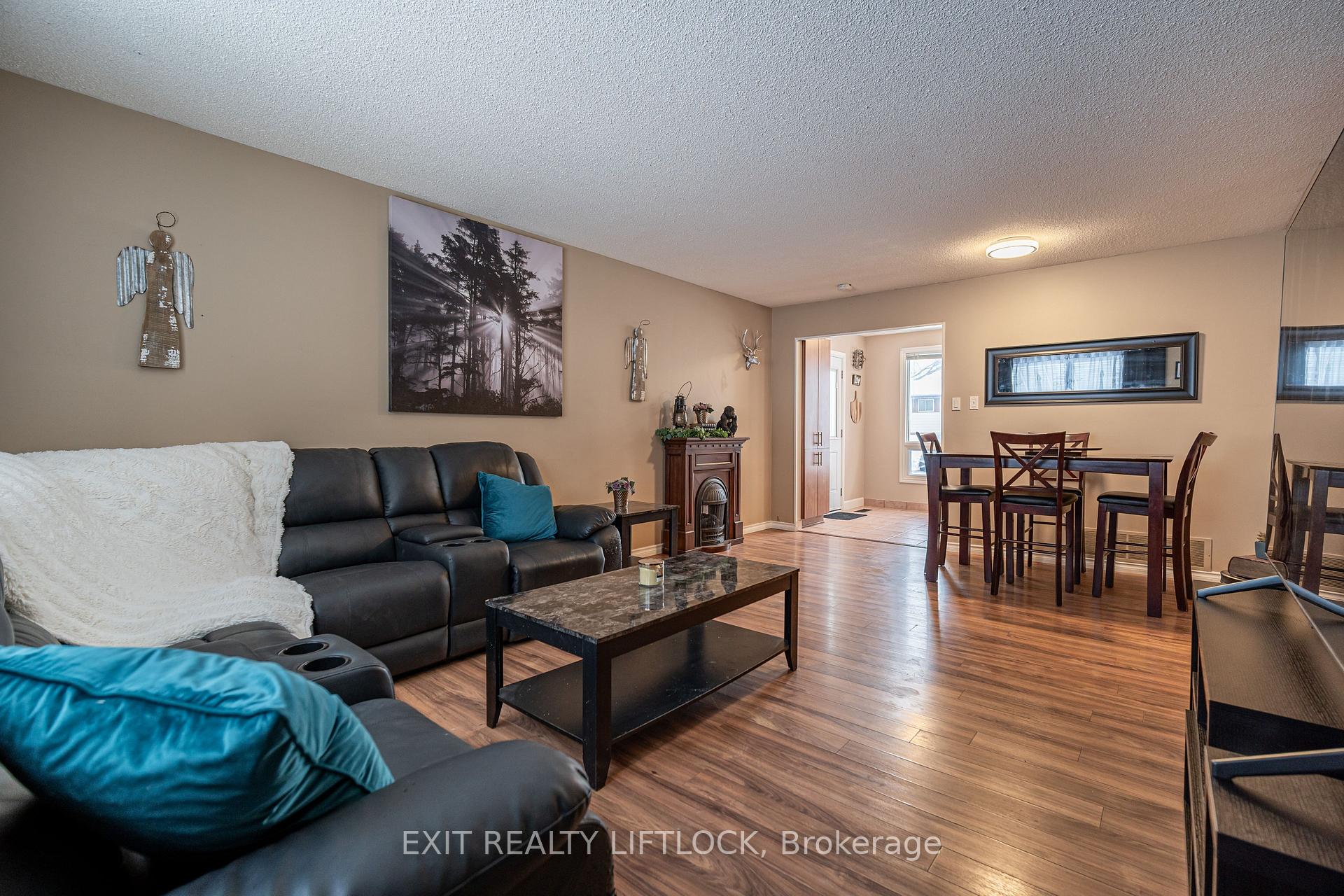 Photo 11 of 949 Golfview Road, Peterborough, Otonabee Ward 1 — HOMEH