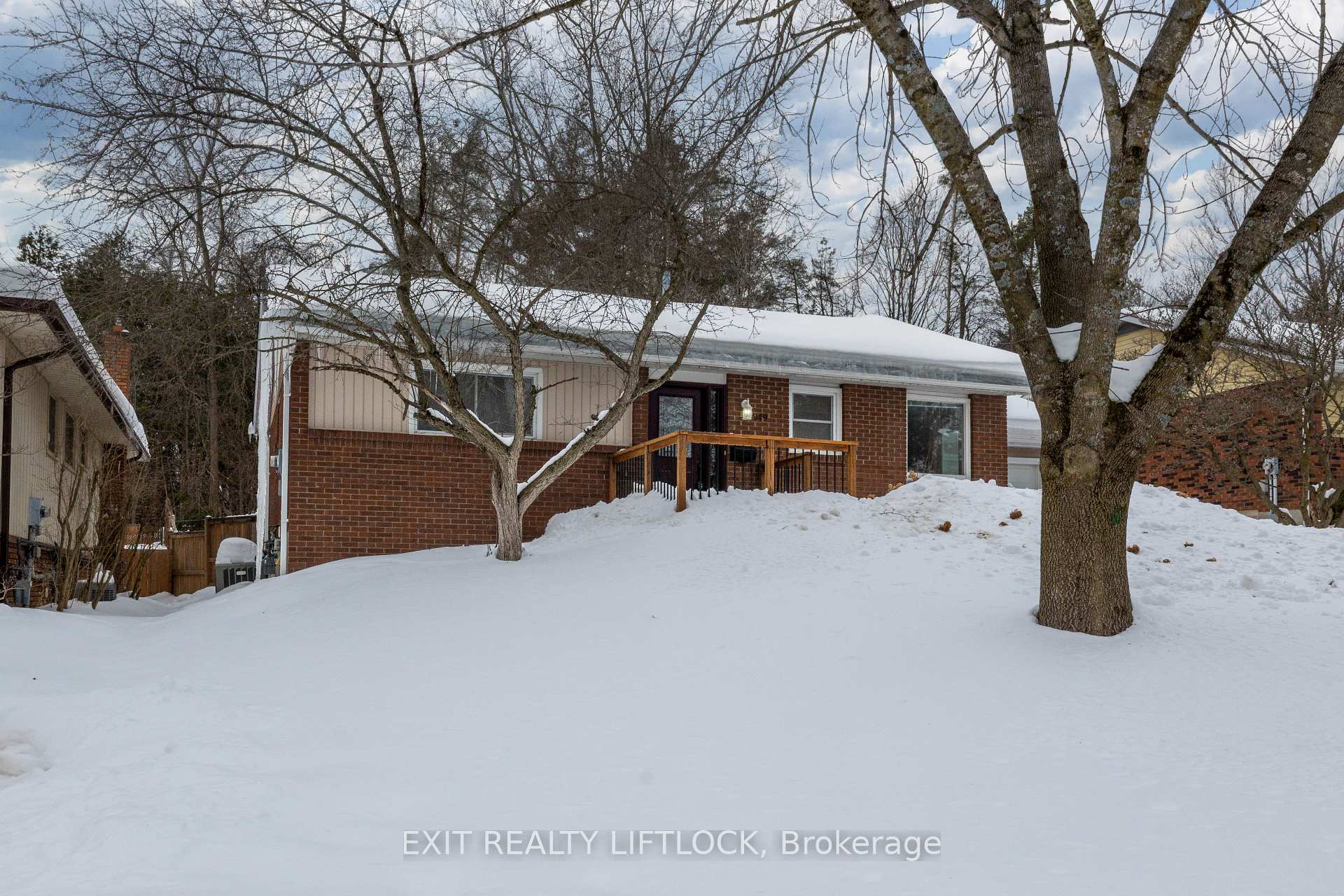 Photo 32 of 949 Golfview Road, Peterborough, Otonabee Ward 1 — HOMEH