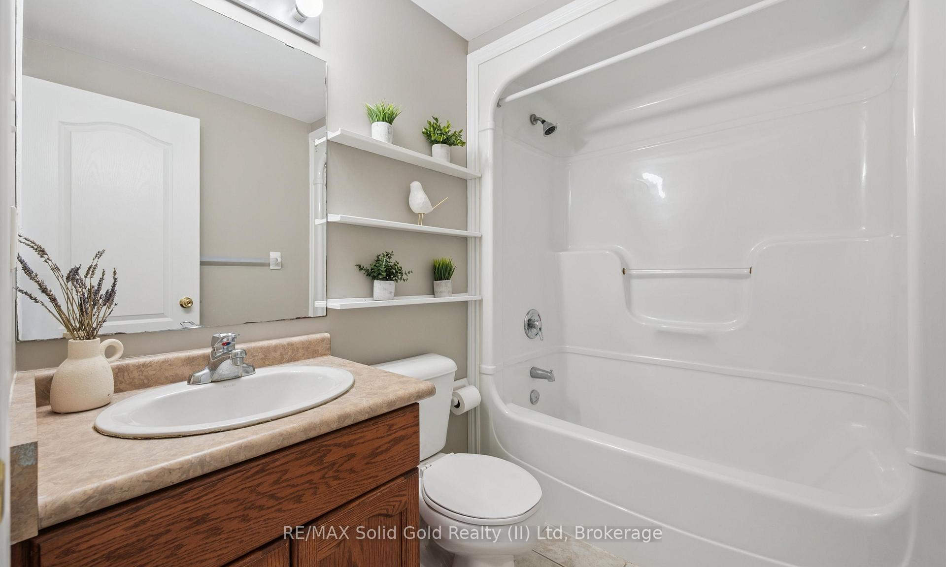 Photo 31 of 543 Victoria Road N, Guelph, Victoria North — HOMEH
