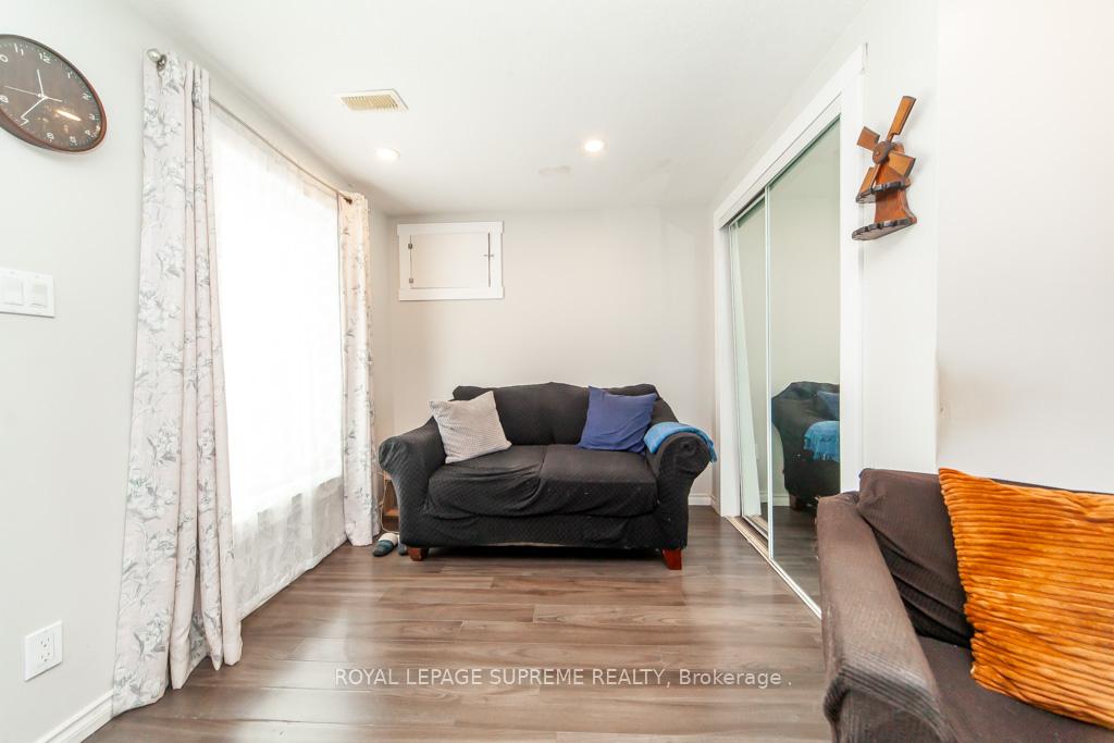 Photo 6 of 13 Robins Avenue, Hamilton, Crown Point — HOMEH