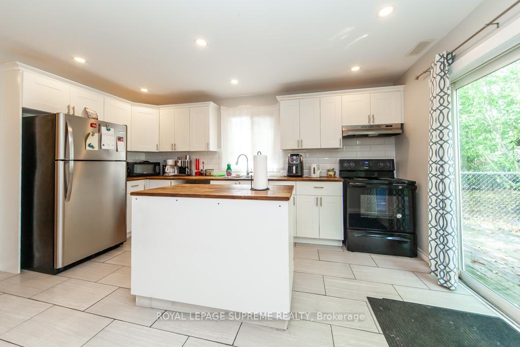 Photo 13 of 13 Robins Avenue, Hamilton, Crown Point — HOMEH