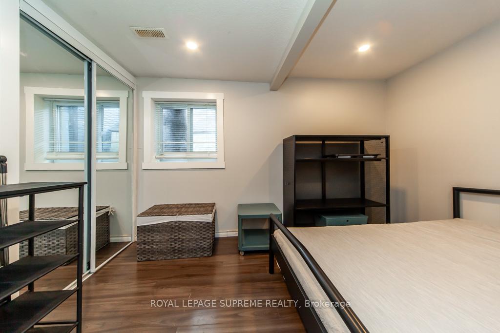 Photo 15 of 13 Robins Avenue, Hamilton, Crown Point — HOMEH
