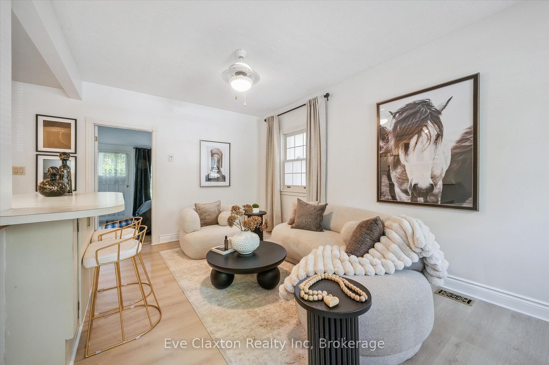 Photo 4 of 140 Arthur Street N, Guelph, St. George's — HOMEH