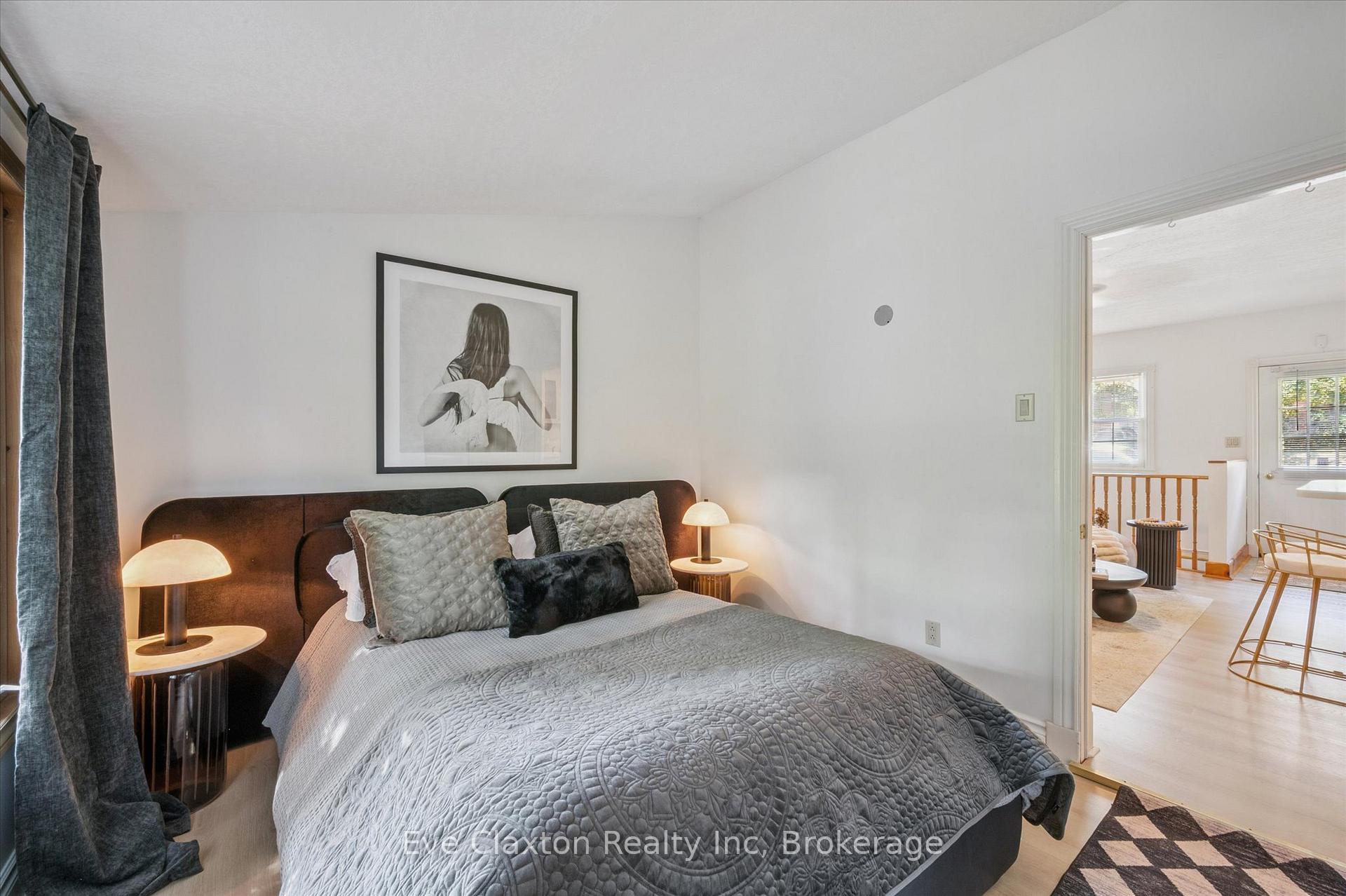 Photo 12 of 140 Arthur Street N, Guelph, St. George's — HOMEH