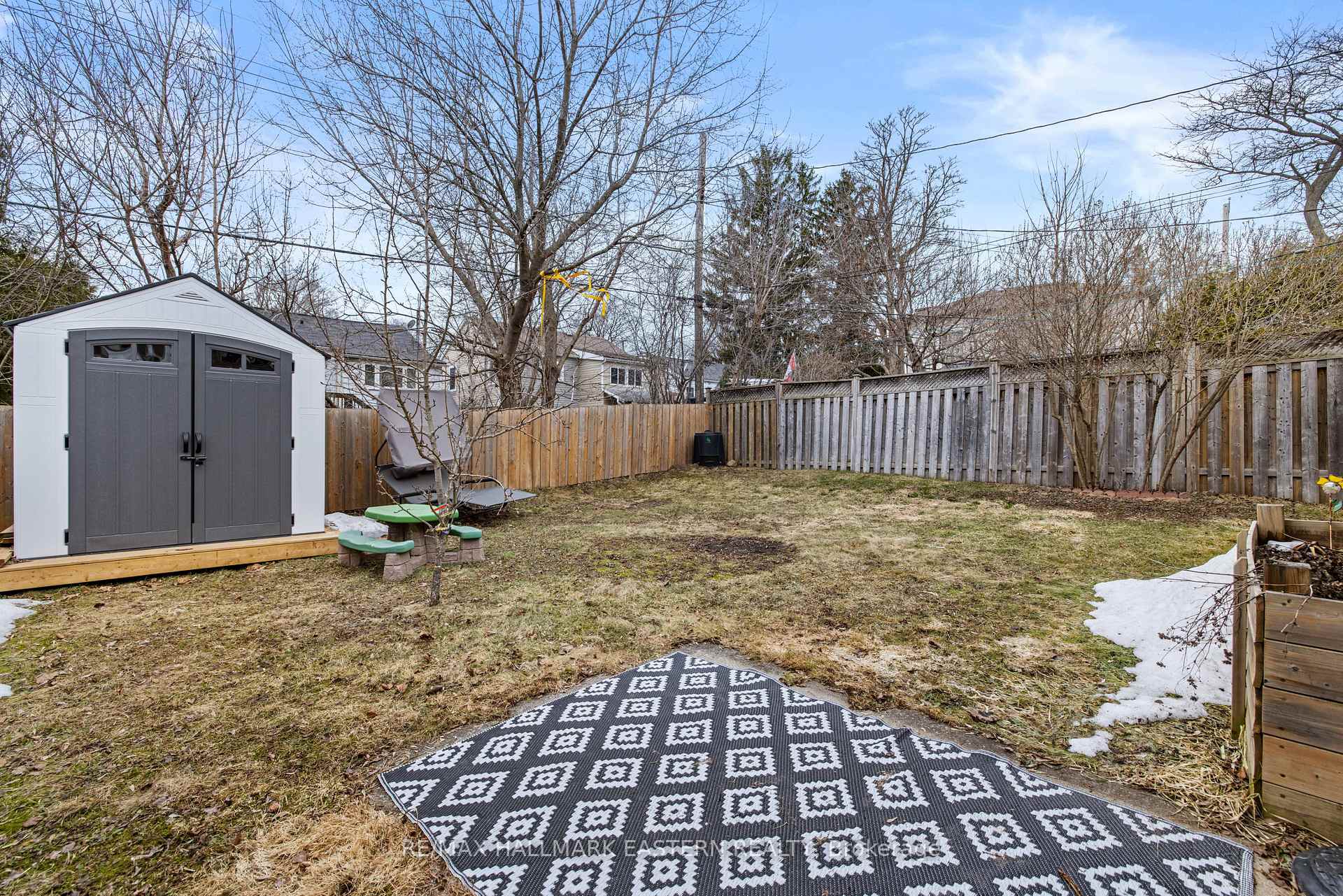 Photo 31 of 647 Park Street N, Peterborough, Northcrest Ward 5 — HOMEH