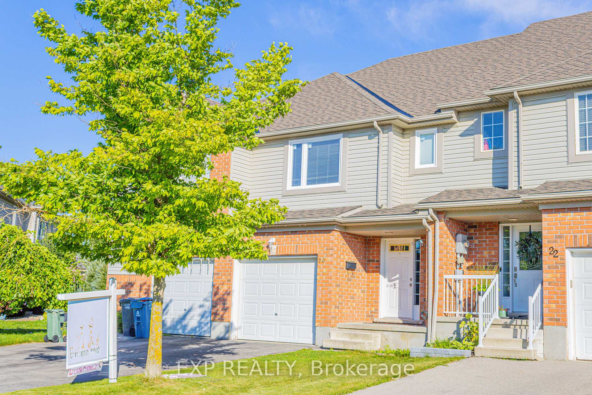 Photo 2 of 20 Curzon Crescent, Guelph, Willow West/Sugarbush/West Acres — HOMEH