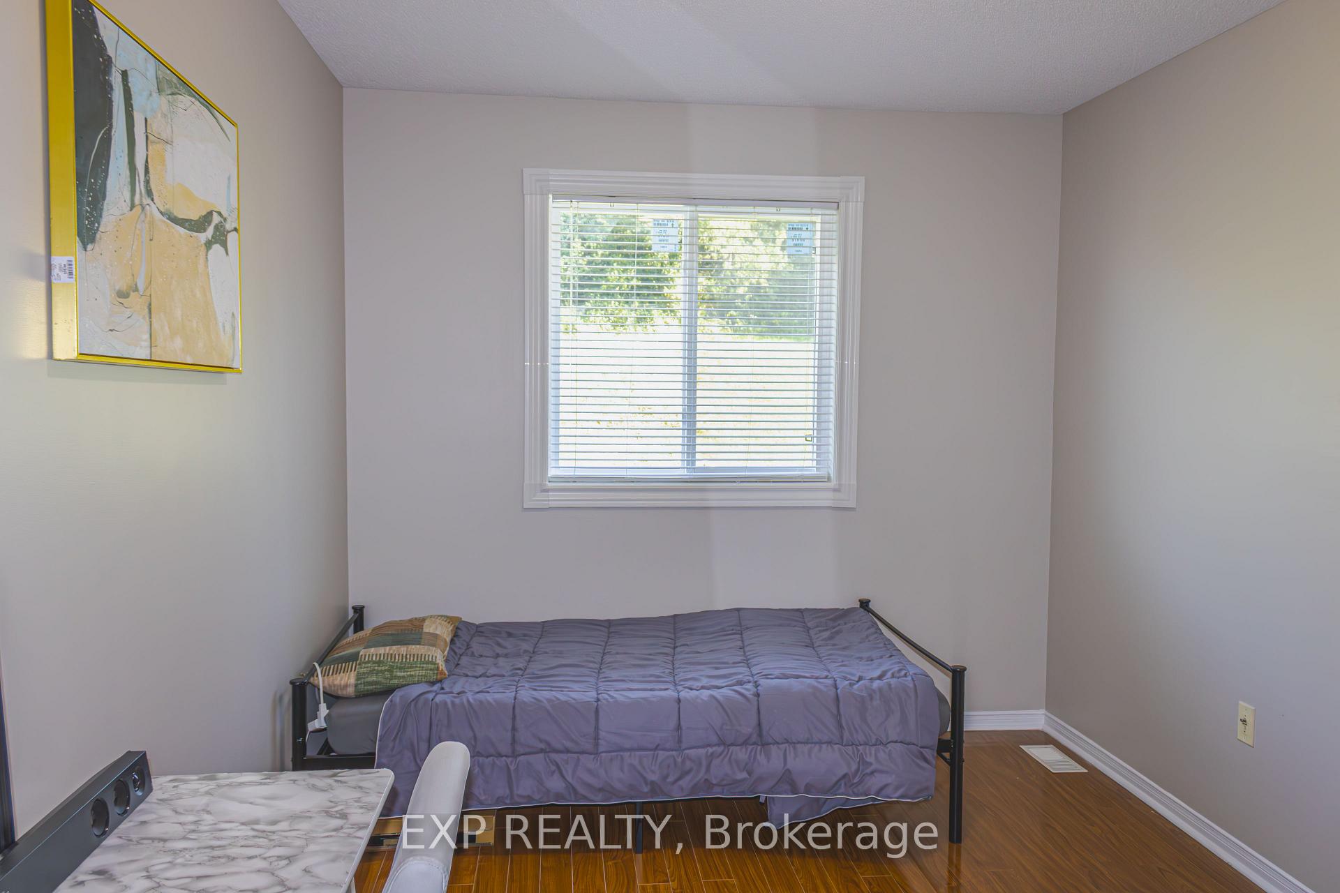 Photo 23 of 20 Curzon Crescent, Guelph, Willow West/Sugarbush/West Acres — HOMEH