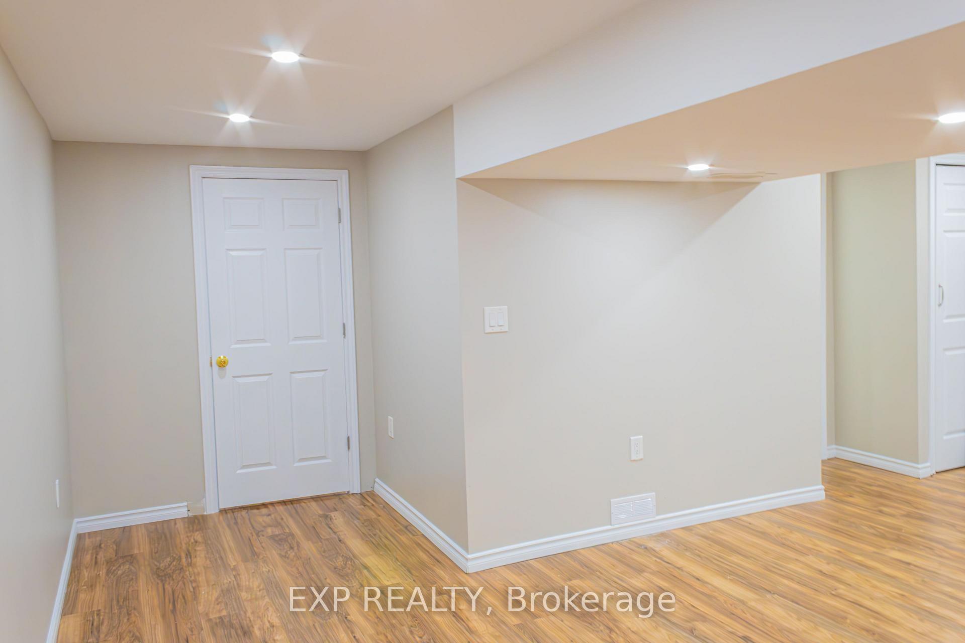 Photo 27 of 20 Curzon Crescent, Guelph, Willow West/Sugarbush/West Acres — HOMEH