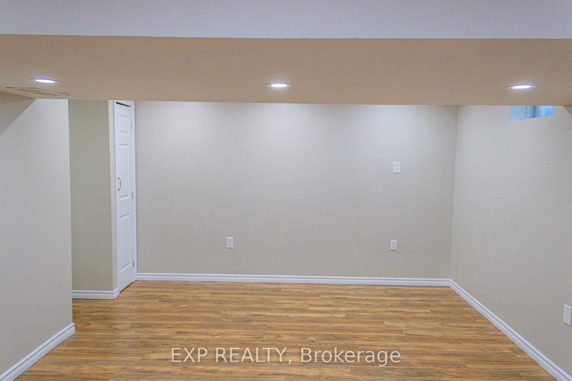 Photo 28 of 20 Curzon Crescent, Guelph, Willow West/Sugarbush/West Acres — HOMEH