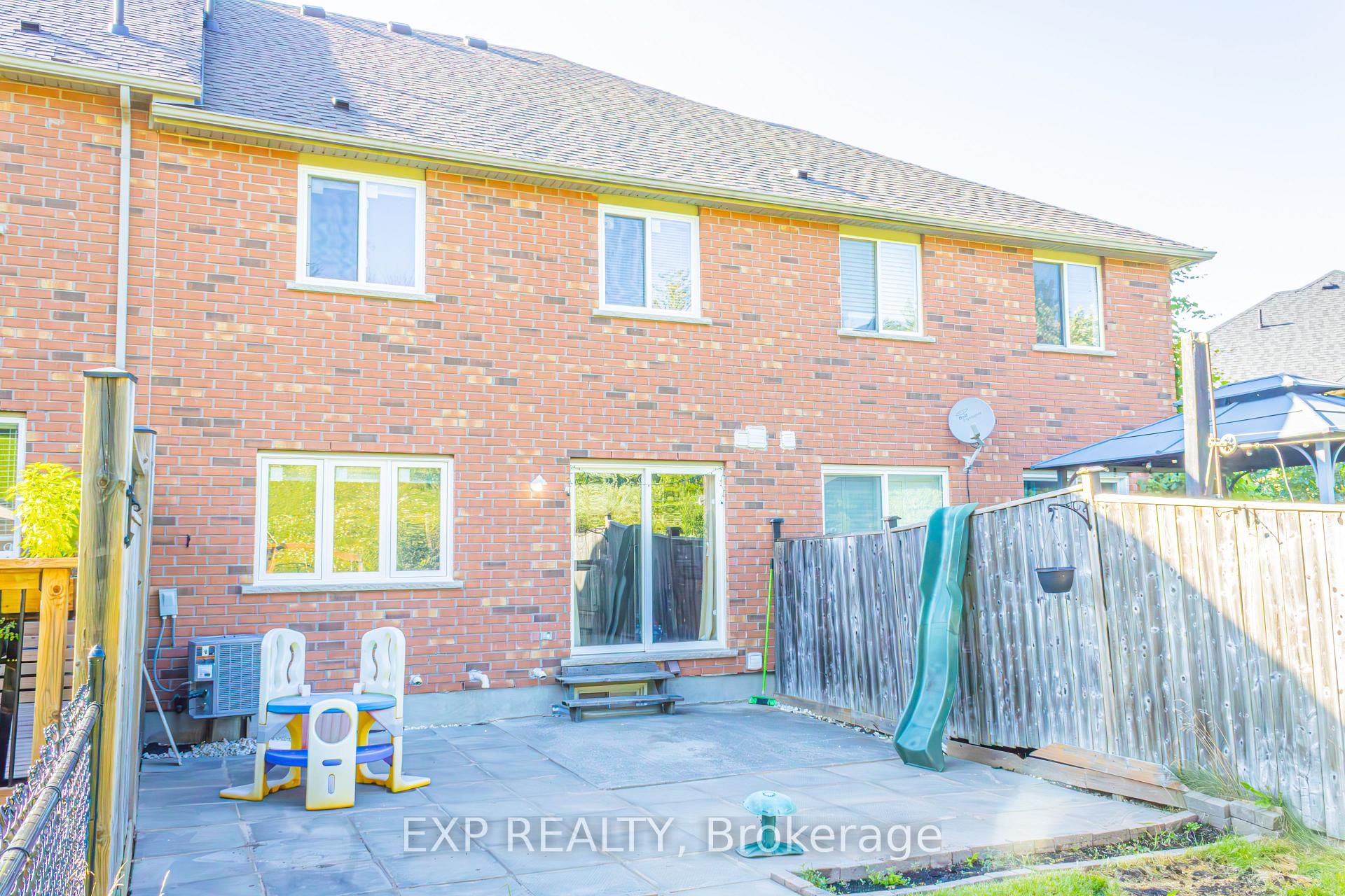 Photo 31 of 20 Curzon Crescent, Guelph, Willow West/Sugarbush/West Acres — HOMEH