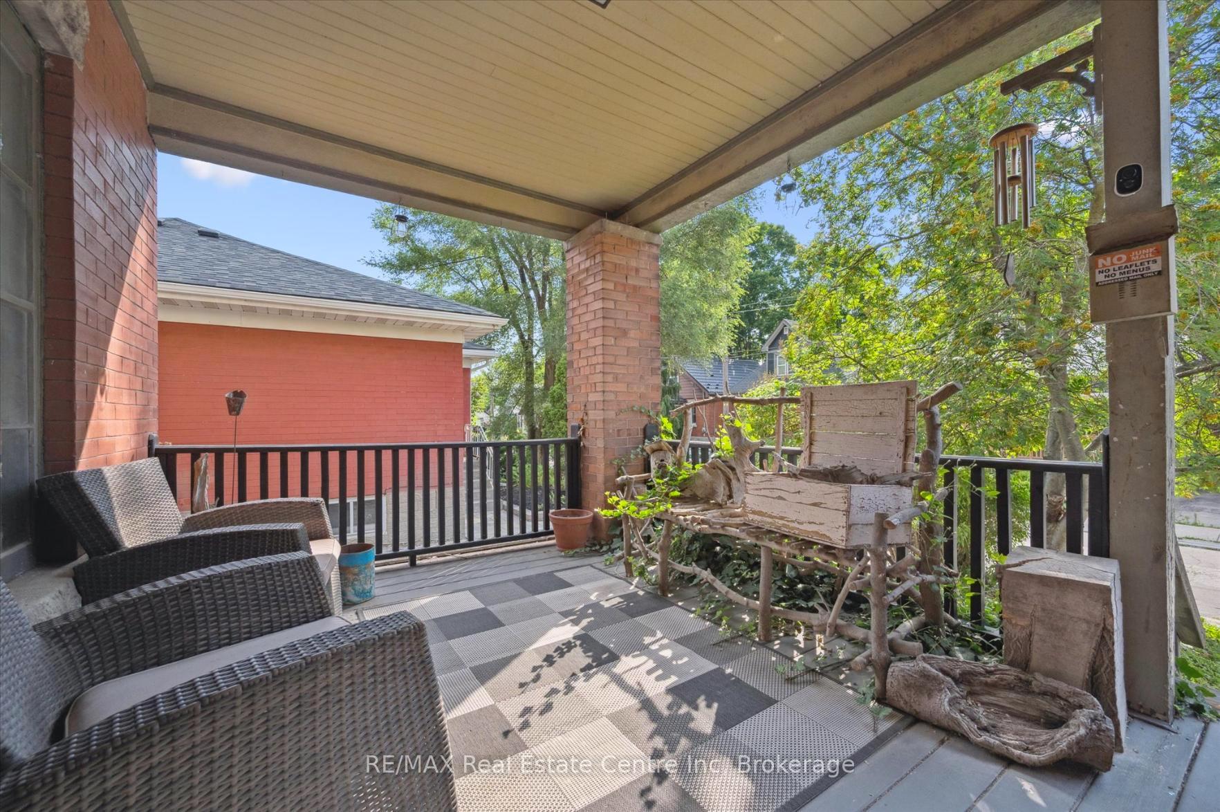 Photo 2 of 265 London Road W, Guelph, Exhibition Park — HOMEH