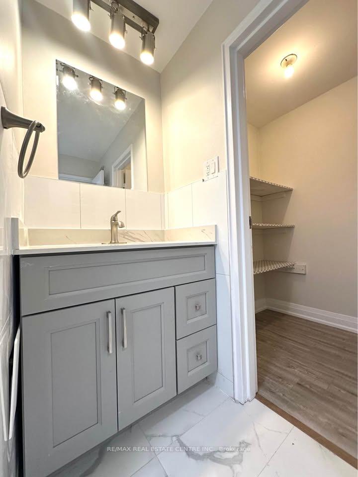 Photo 11 of Unit 4, 2 Normandy Drive, Guelph, St. George's — HOMEH