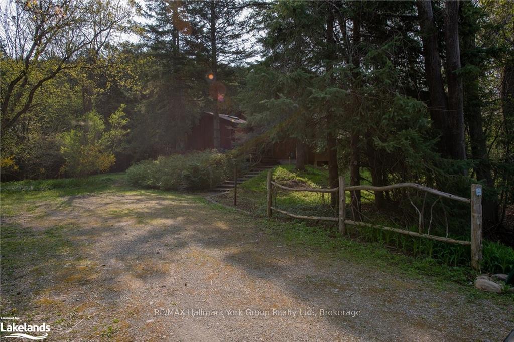 Photo 3 of 416861 10TH Line, Blue Mountains — HOMEH