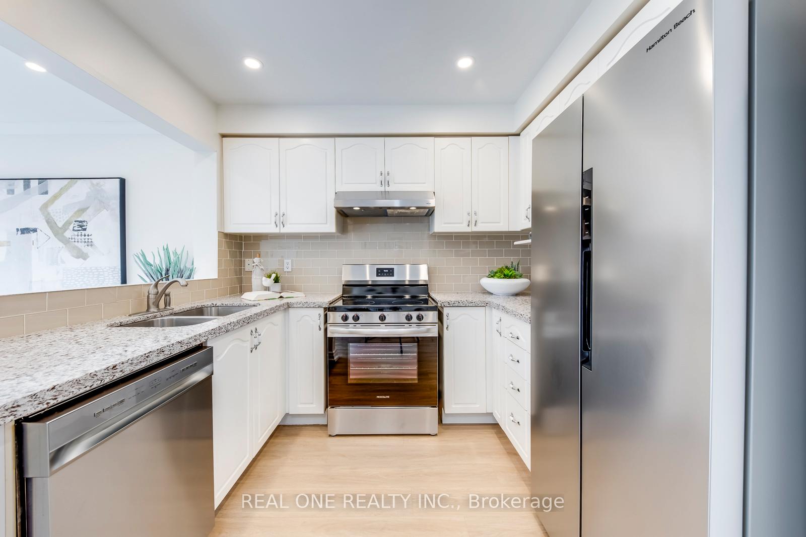 Photo 8 of 22 Sloan Drive, Milton, Dempsey — HOMEH