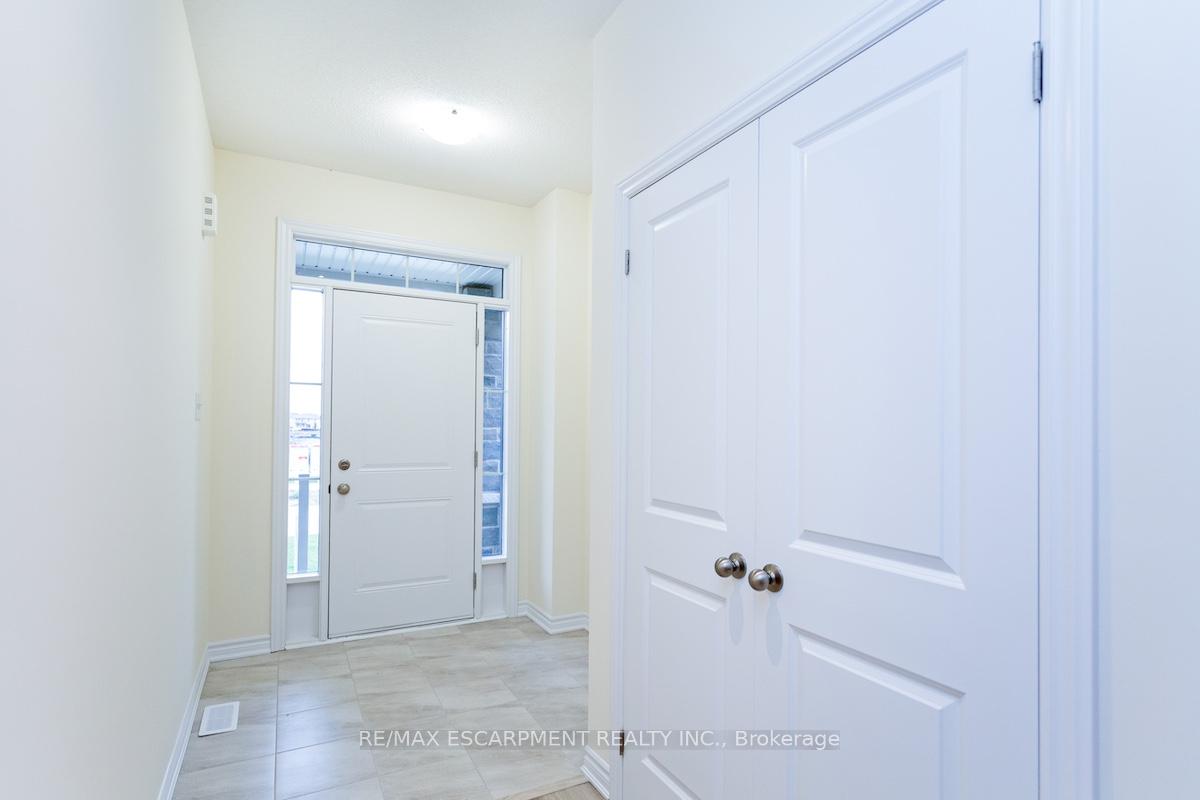 Photo 2 of 37 Jell Street, Guelph, Kortright East — HOMEH