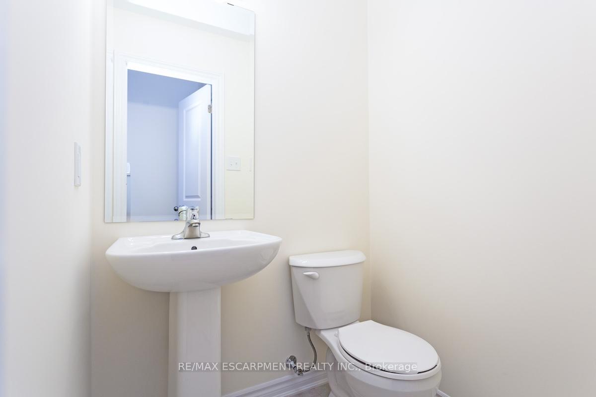 Photo 16 of 37 Jell Street, Guelph, Kortright East — HOMEH