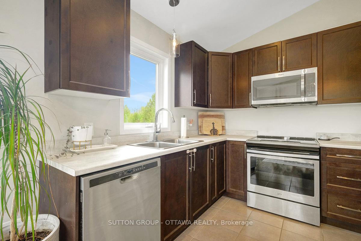 Photo 17 of 1191 7th Line Road, Beckwith, Beckwith Twp — HOMEH