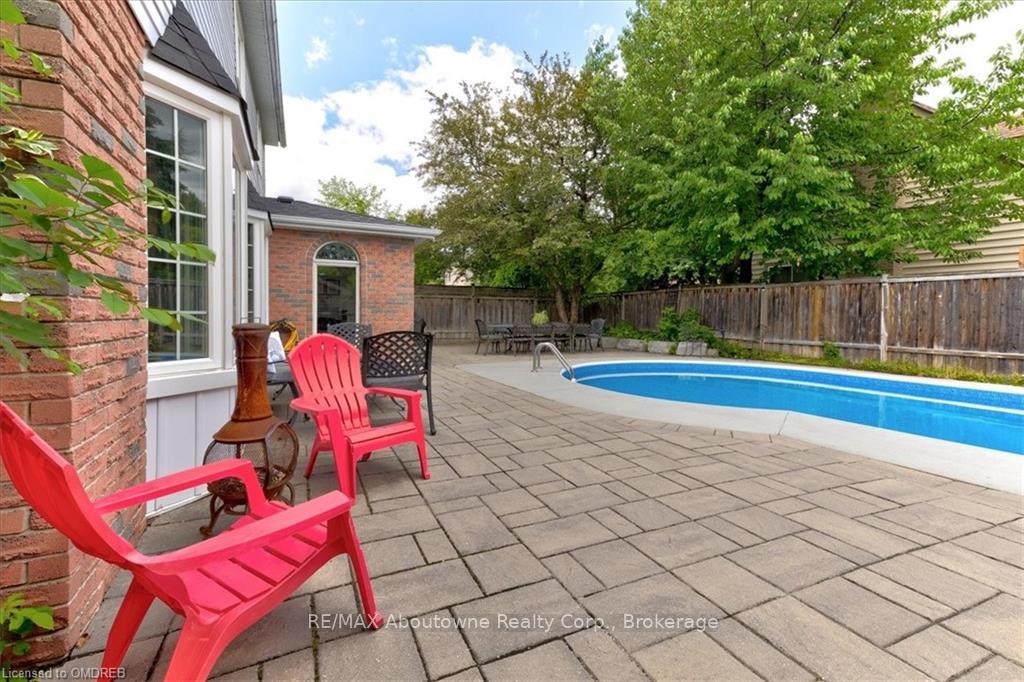 Photo 5 of 865 Anderson Avenue, Milton, Timberlea — HOMEH