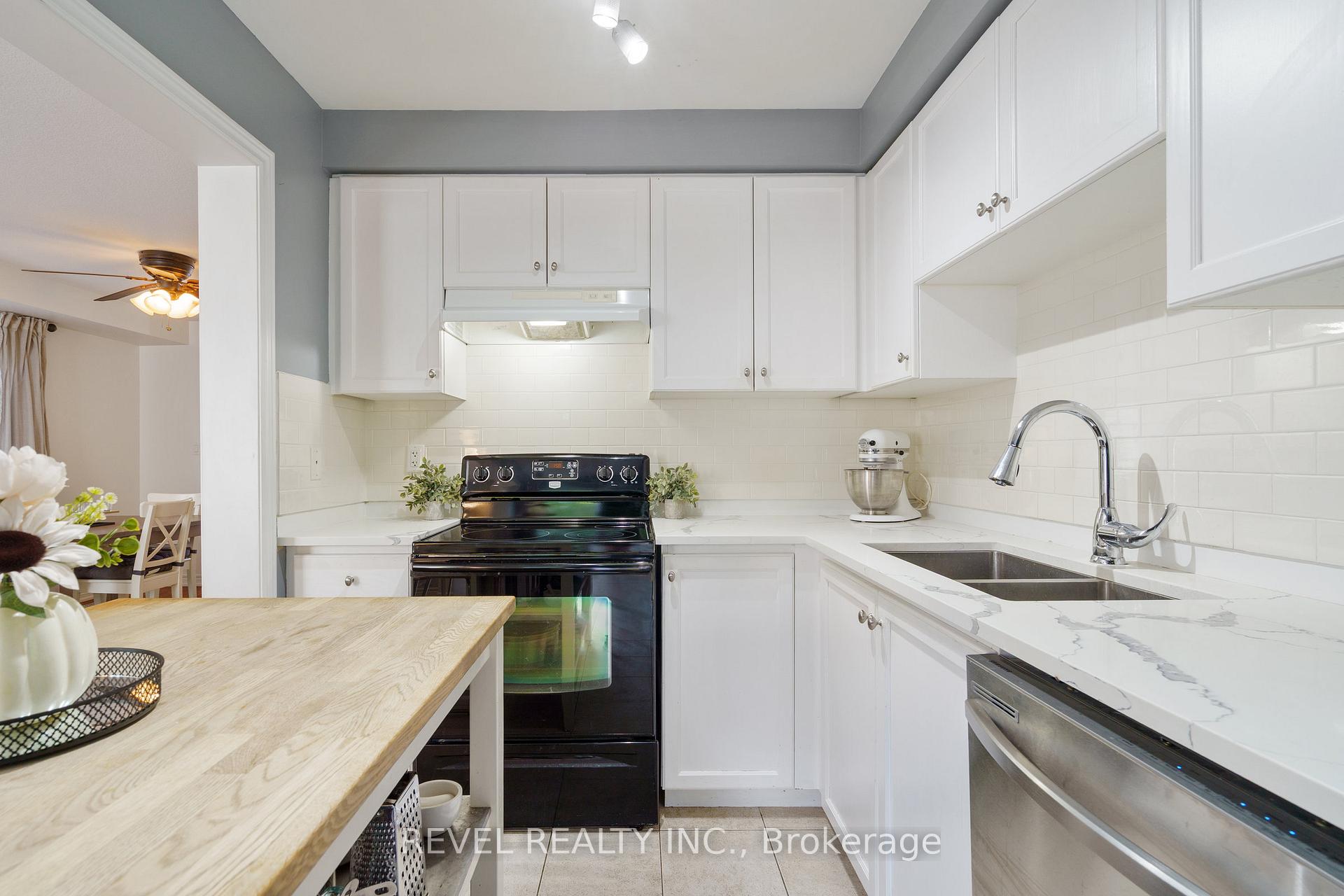Photo 21 of Unit 35, 222 Fall Fair Way, Hamilton, Binbrook — HOMEH