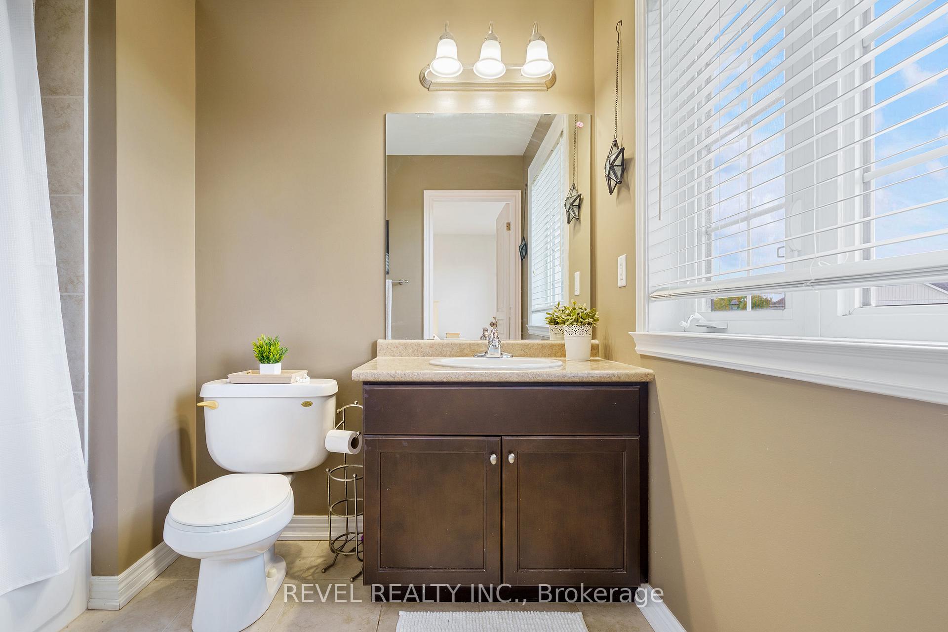Photo 37 of Unit 35, 222 Fall Fair Way, Hamilton, Binbrook — HOMEH