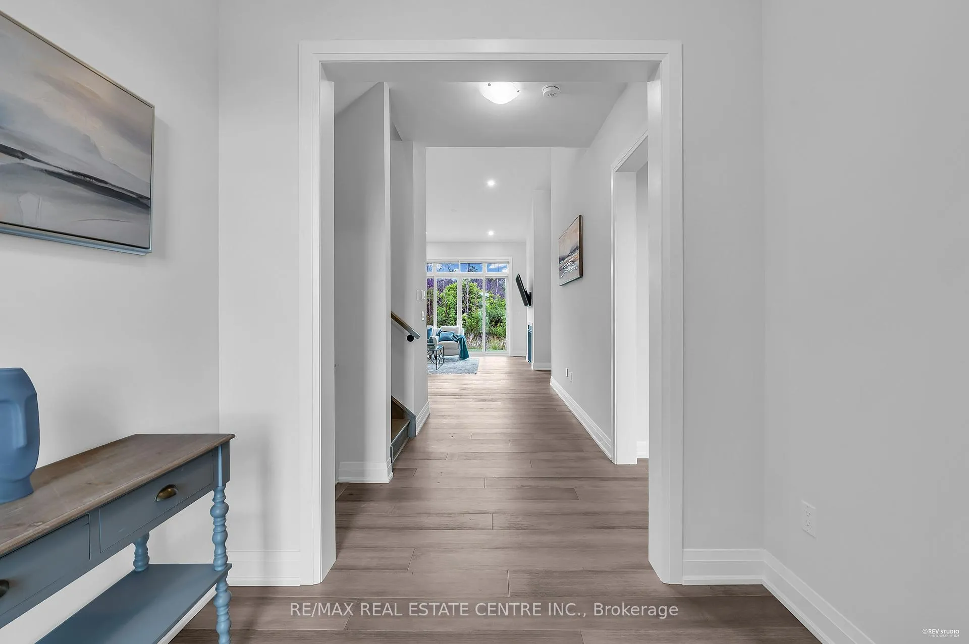 Photo 4 of 119 Sladden Court, Blue Mountains — HOMEH