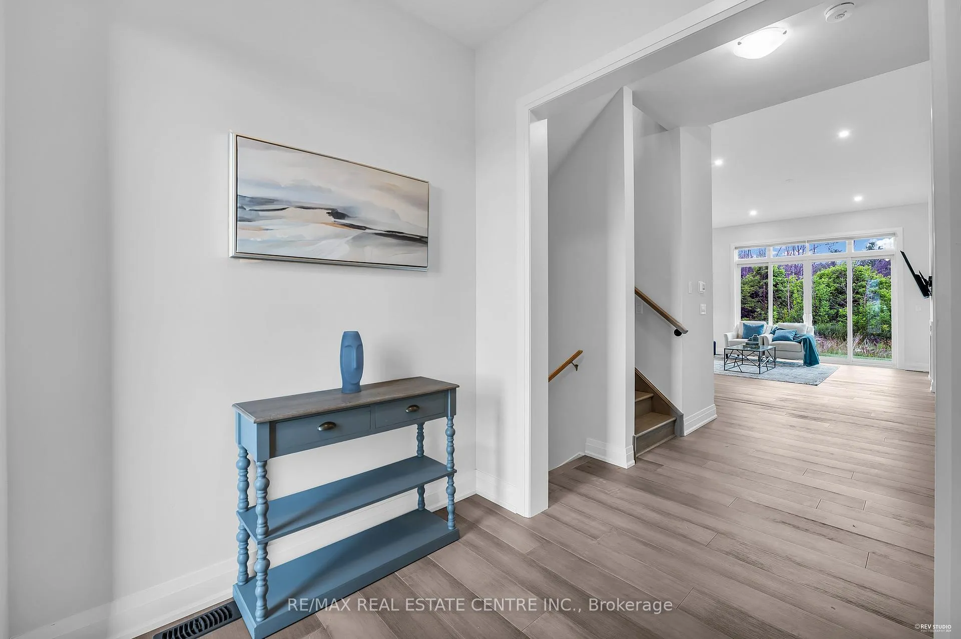 Photo 5 of 119 Sladden Court, Blue Mountains — HOMEH