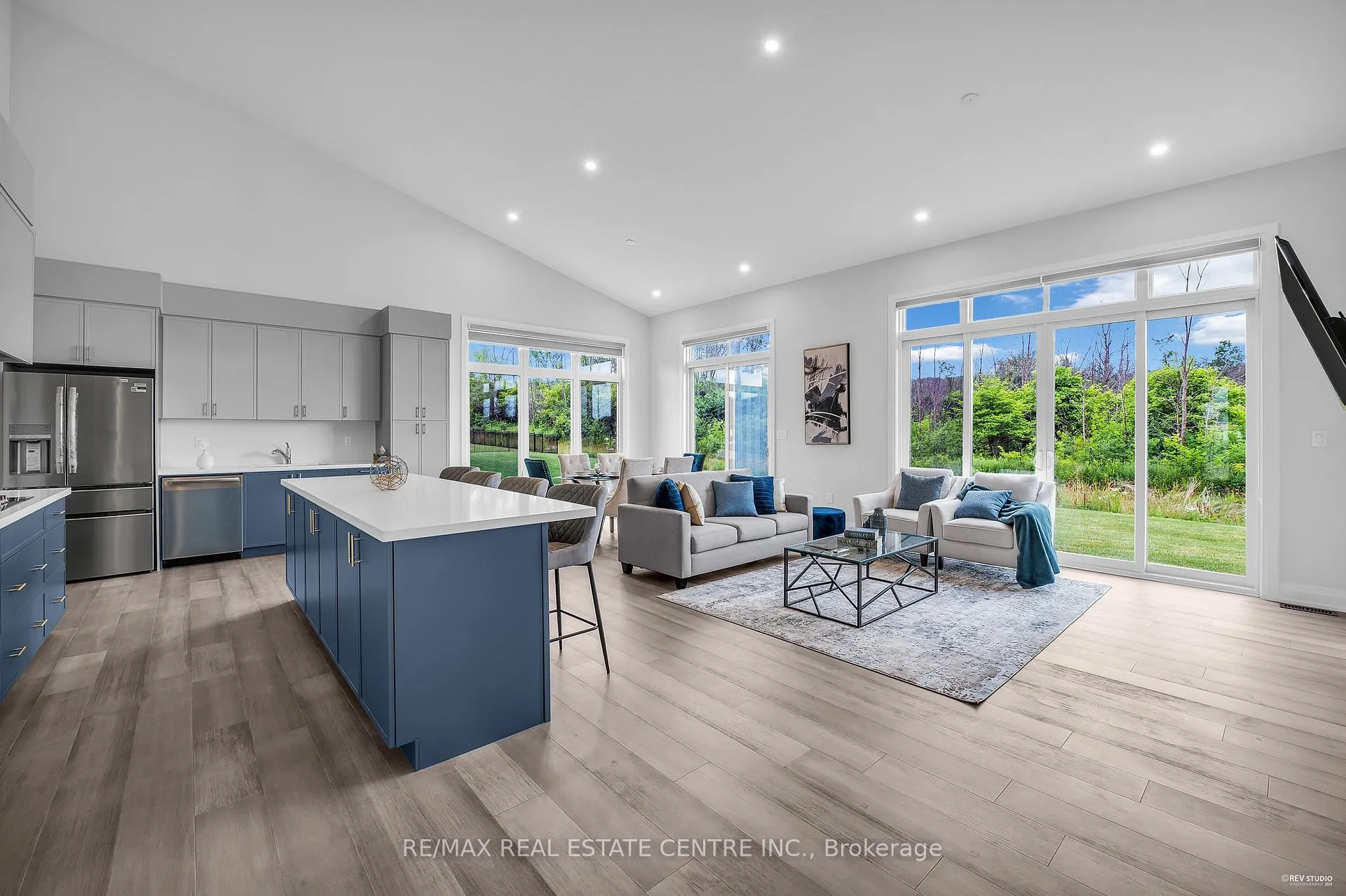 Photo 6 of 119 Sladden Court, Blue Mountains — HOMEH