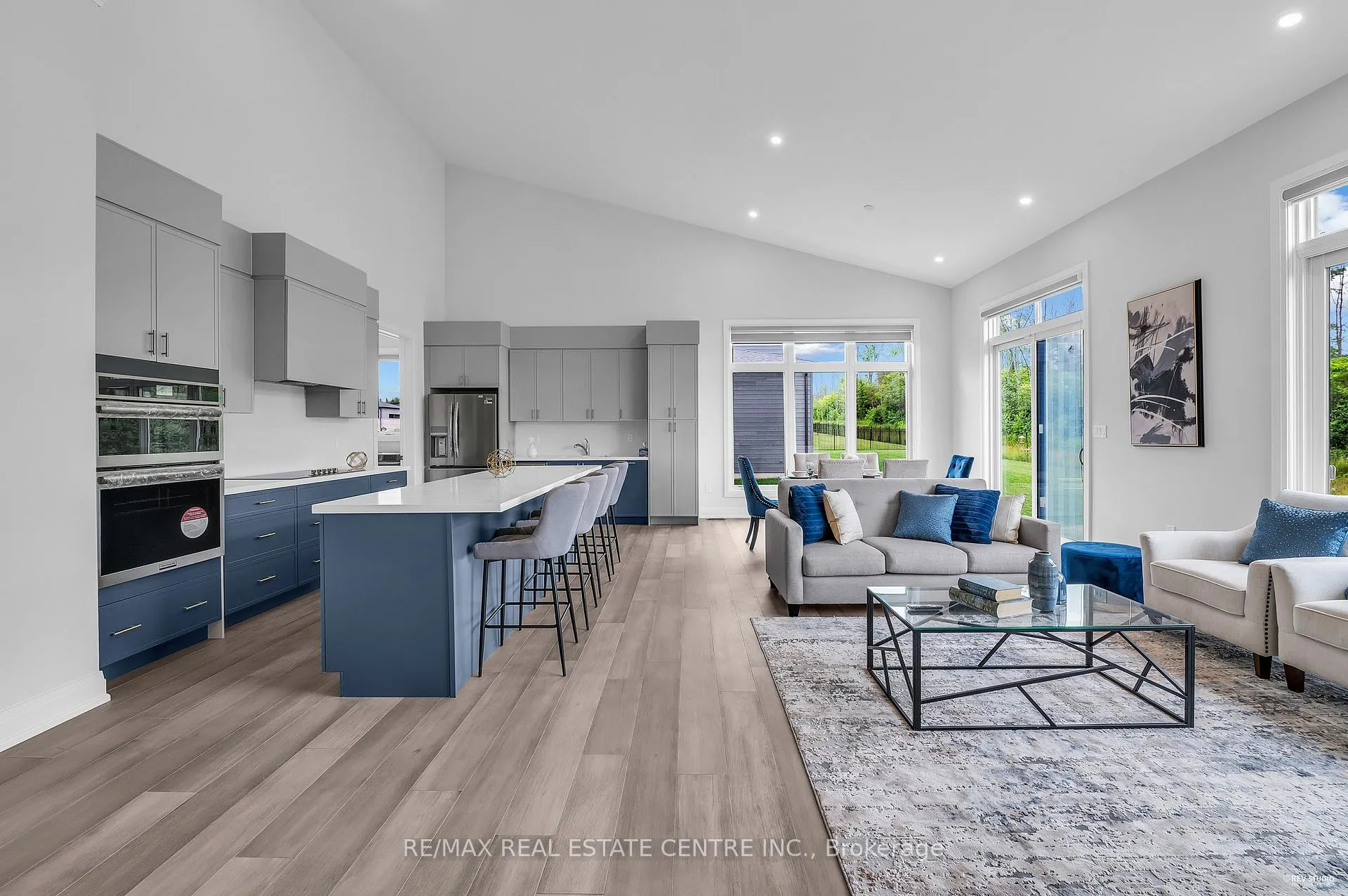 Photo 12 of 119 Sladden Court, Blue Mountains — HOMEH