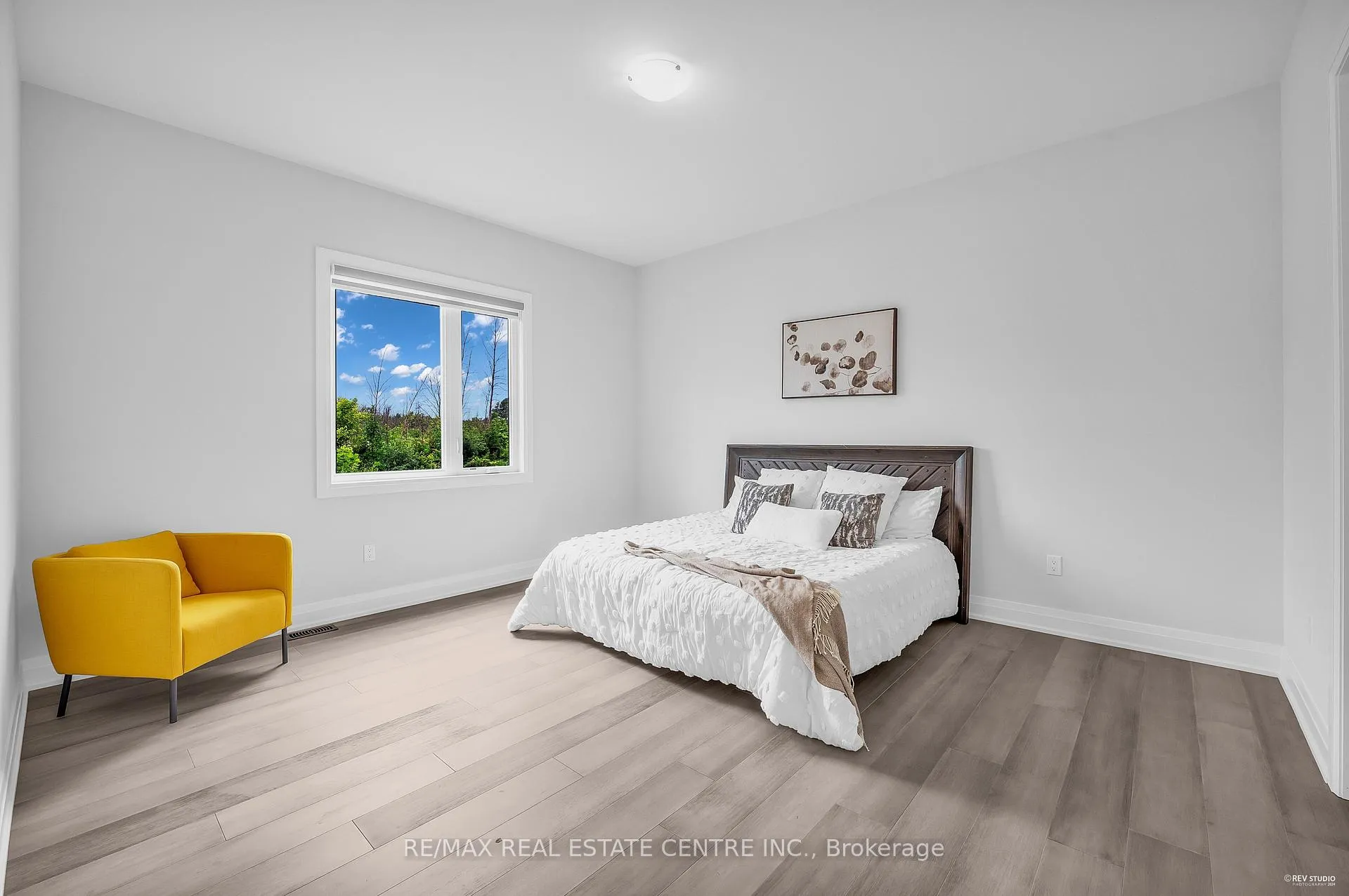 Photo 25 of 119 Sladden Court, Blue Mountains — HOMEH
