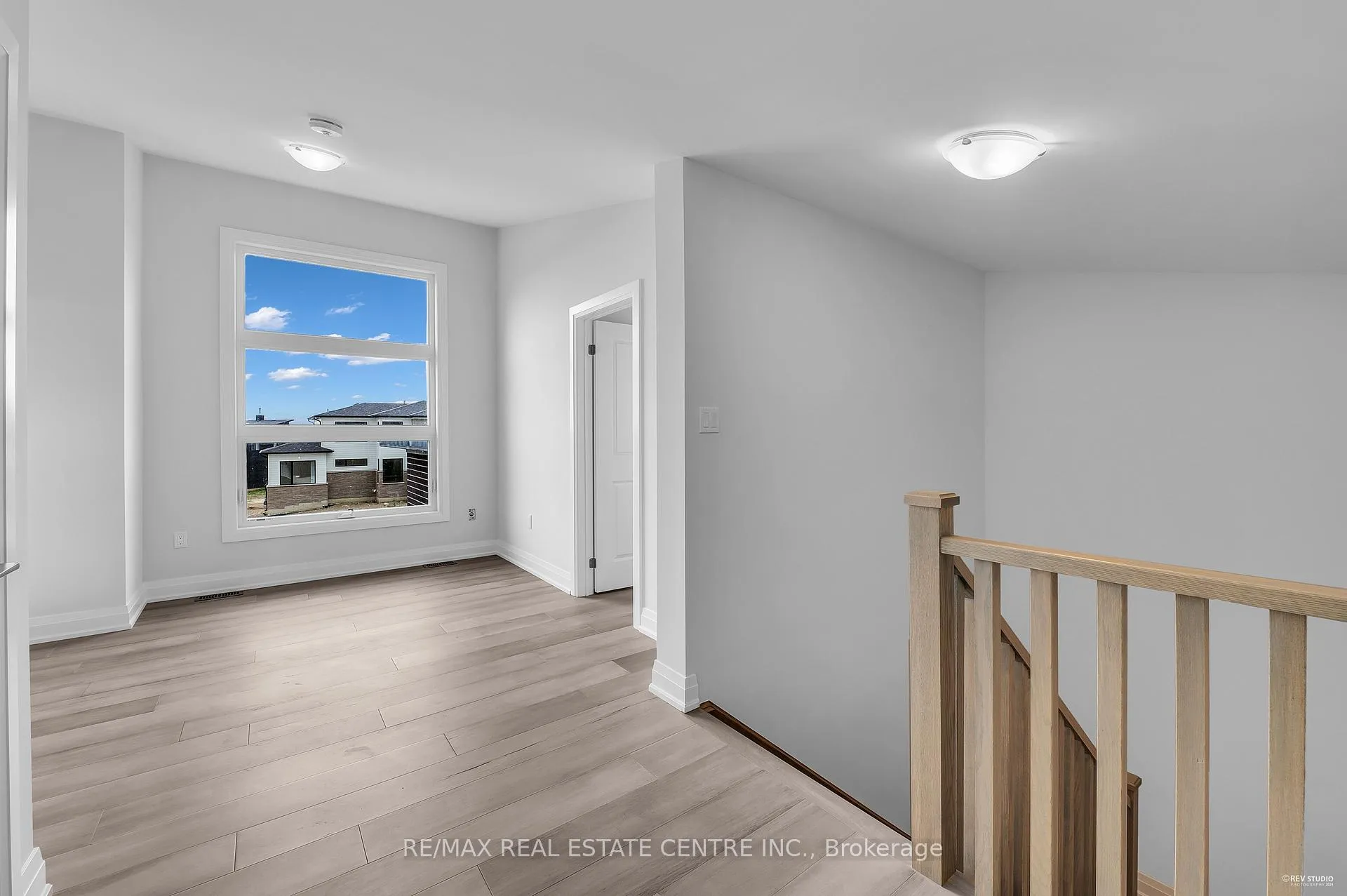 Photo 35 of 119 Sladden Court, Blue Mountains — HOMEH