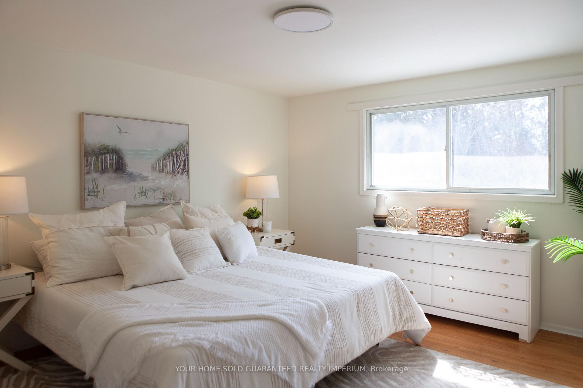 Photo 1 of 1333 Hilliard Street, Peterborough, Northcrest Ward 5 — HOMEH