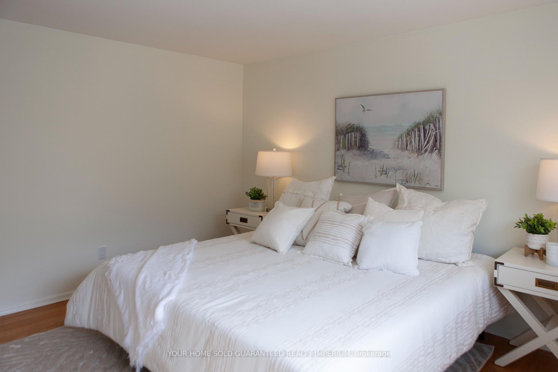 Photo 13 of 1333 Hilliard Street, Peterborough, Northcrest Ward 5 — HOMEH