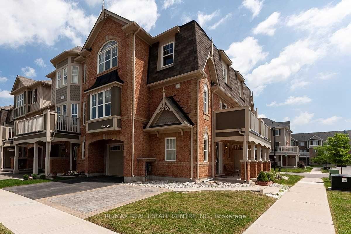 Photo 1 of 629 Attenborough Terrace, Milton, Willmott — HOMEH