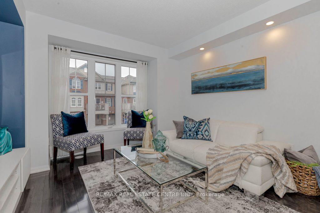 Photo 13 of 629 Attenborough Terrace, Milton, Willmott — HOMEH