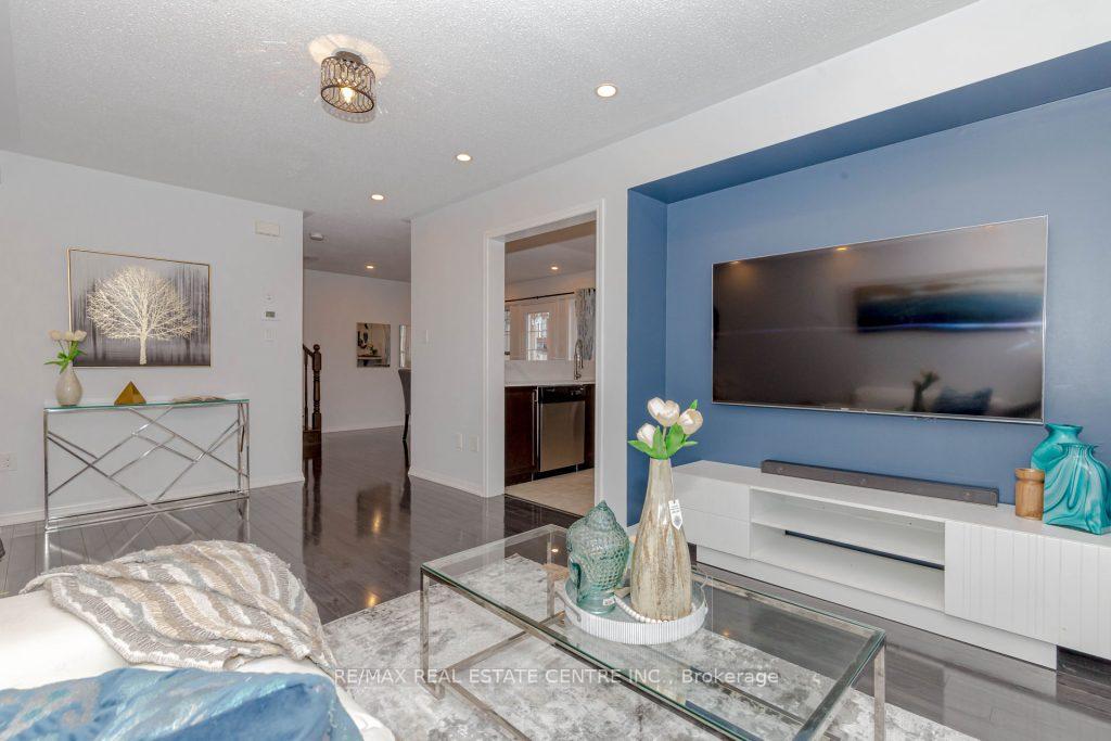 Photo 15 of 629 Attenborough Terrace, Milton, Willmott — HOMEH