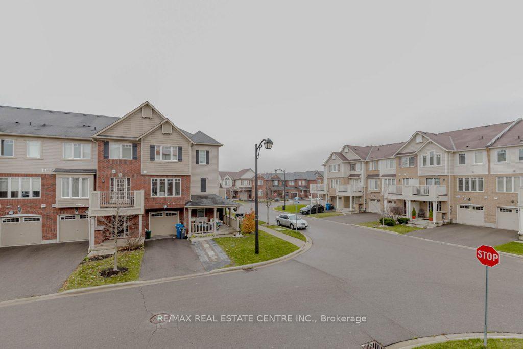 Photo 36 of 629 Attenborough Terrace, Milton, Willmott — HOMEH