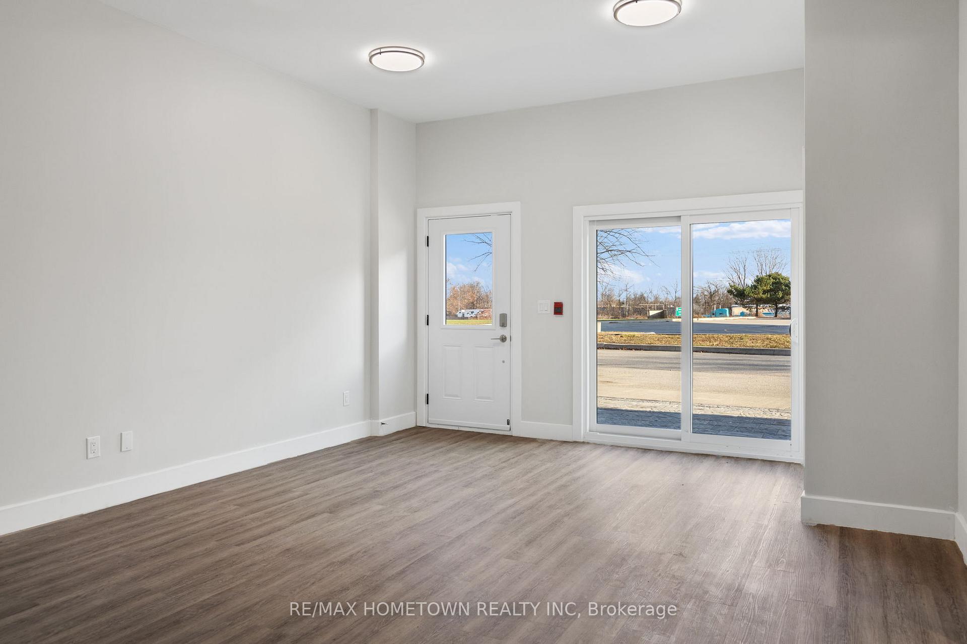 Photo 2 of Unit 8, 7829 Kent Boulevard, Brockville — HOMEH