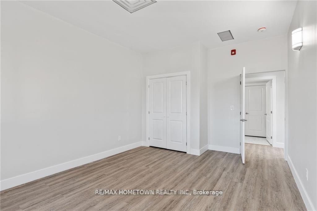 Photo 11 of Unit 8, 7829 Kent Boulevard, Brockville — HOMEH