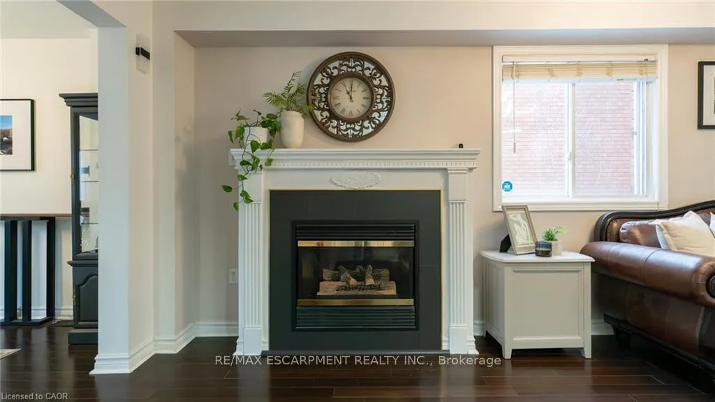 Photo 9 of 2062 Westmount Drive, Oakville, Westmount — HOMEH