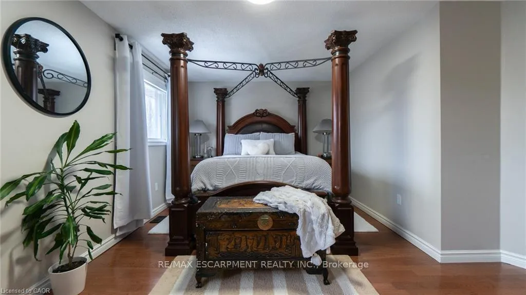 Photo 19 of 2062 Westmount Drive, Oakville, Westmount — HOMEH