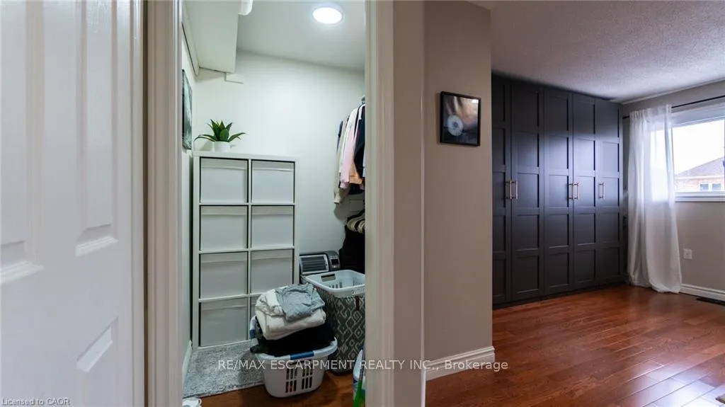 Photo 21 of 2062 Westmount Drive, Oakville, Westmount — HOMEH