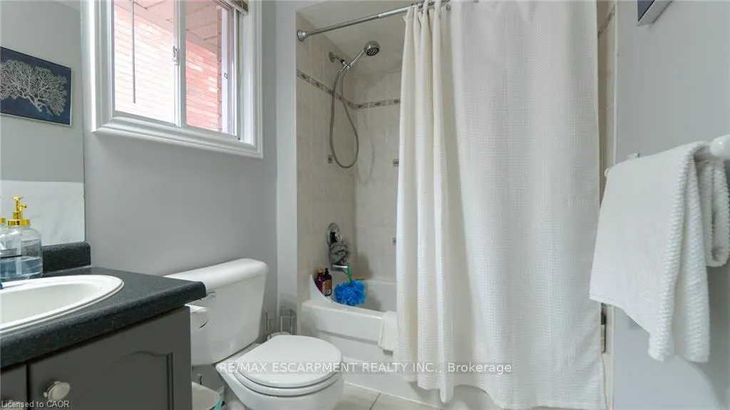 Photo 29 of 2062 Westmount Drive, Oakville, Westmount — HOMEH