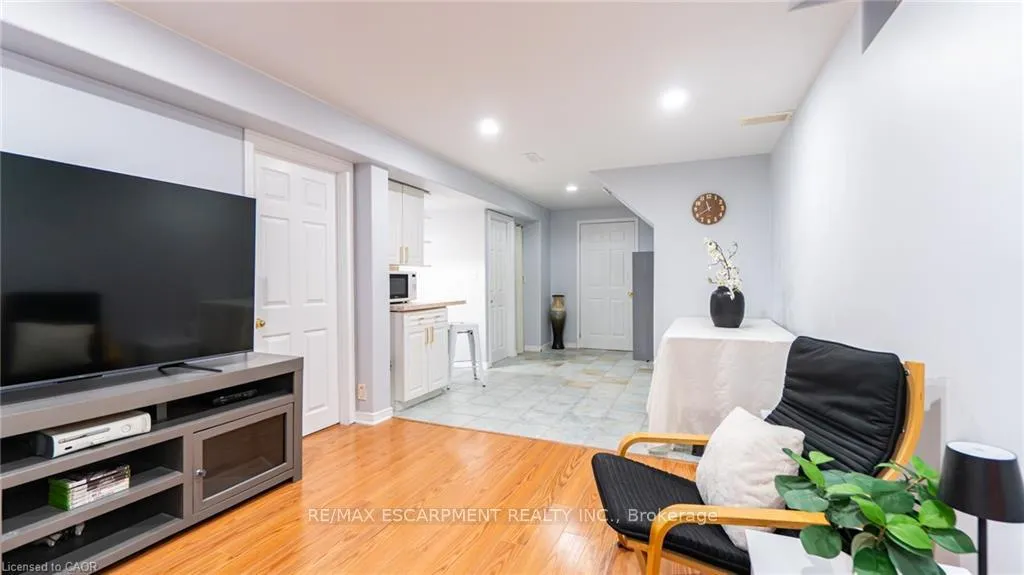 Photo 37 of 2062 Westmount Drive, Oakville, Westmount — HOMEH