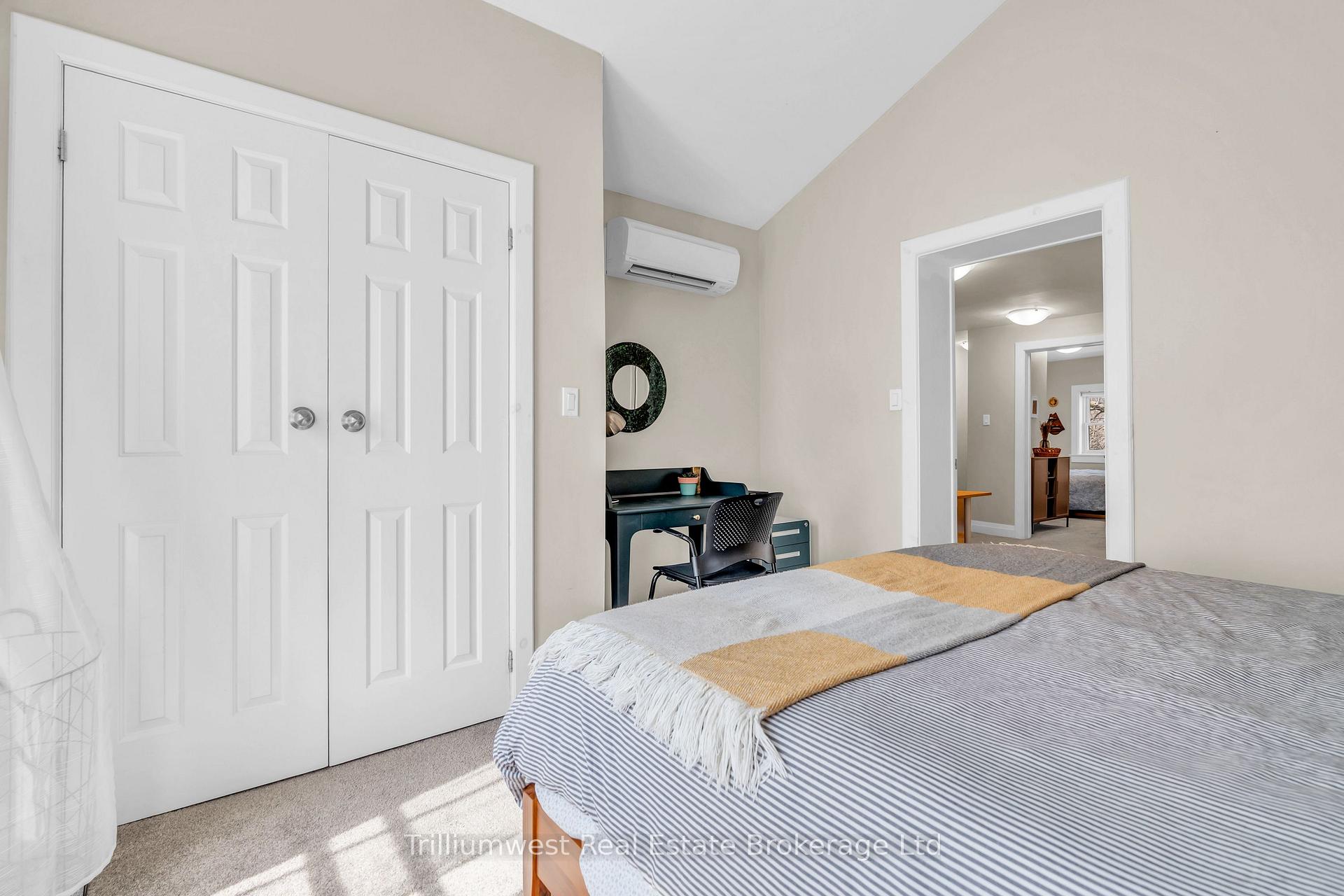 Photo 24 of 4 Dufferin Street, Guelph, Exhibition Park — HOMEH