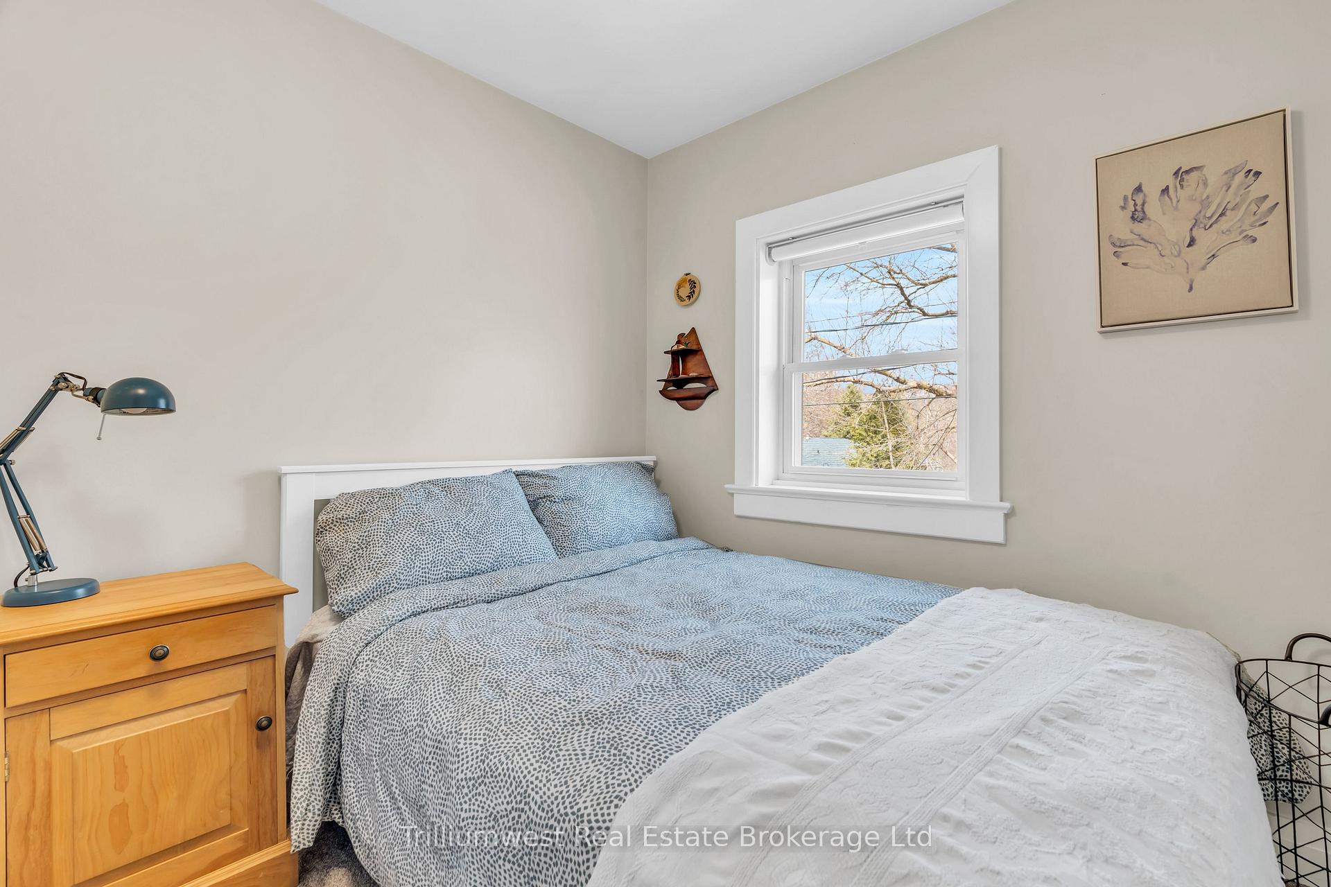 Photo 29 of 4 Dufferin Street, Guelph, Exhibition Park — HOMEH