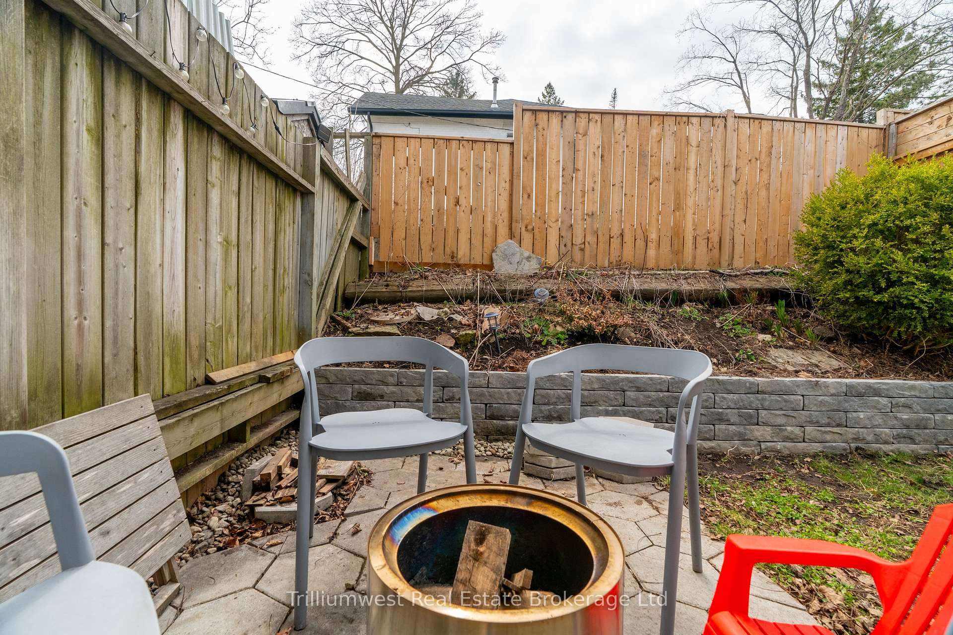 Photo 33 of 4 Dufferin Street, Guelph, Exhibition Park — HOMEH