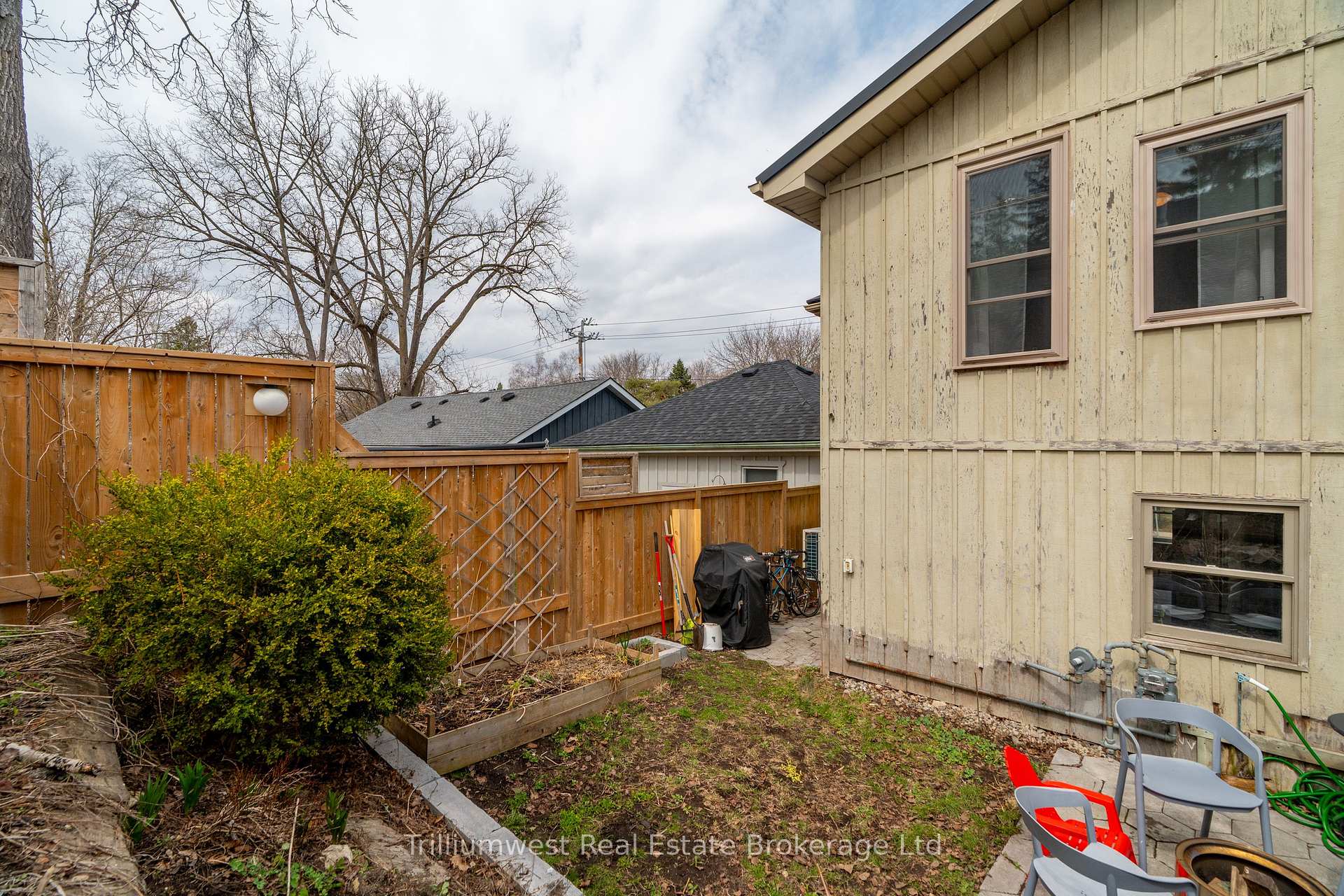 Photo 34 of 4 Dufferin Street, Guelph, Exhibition Park — HOMEH