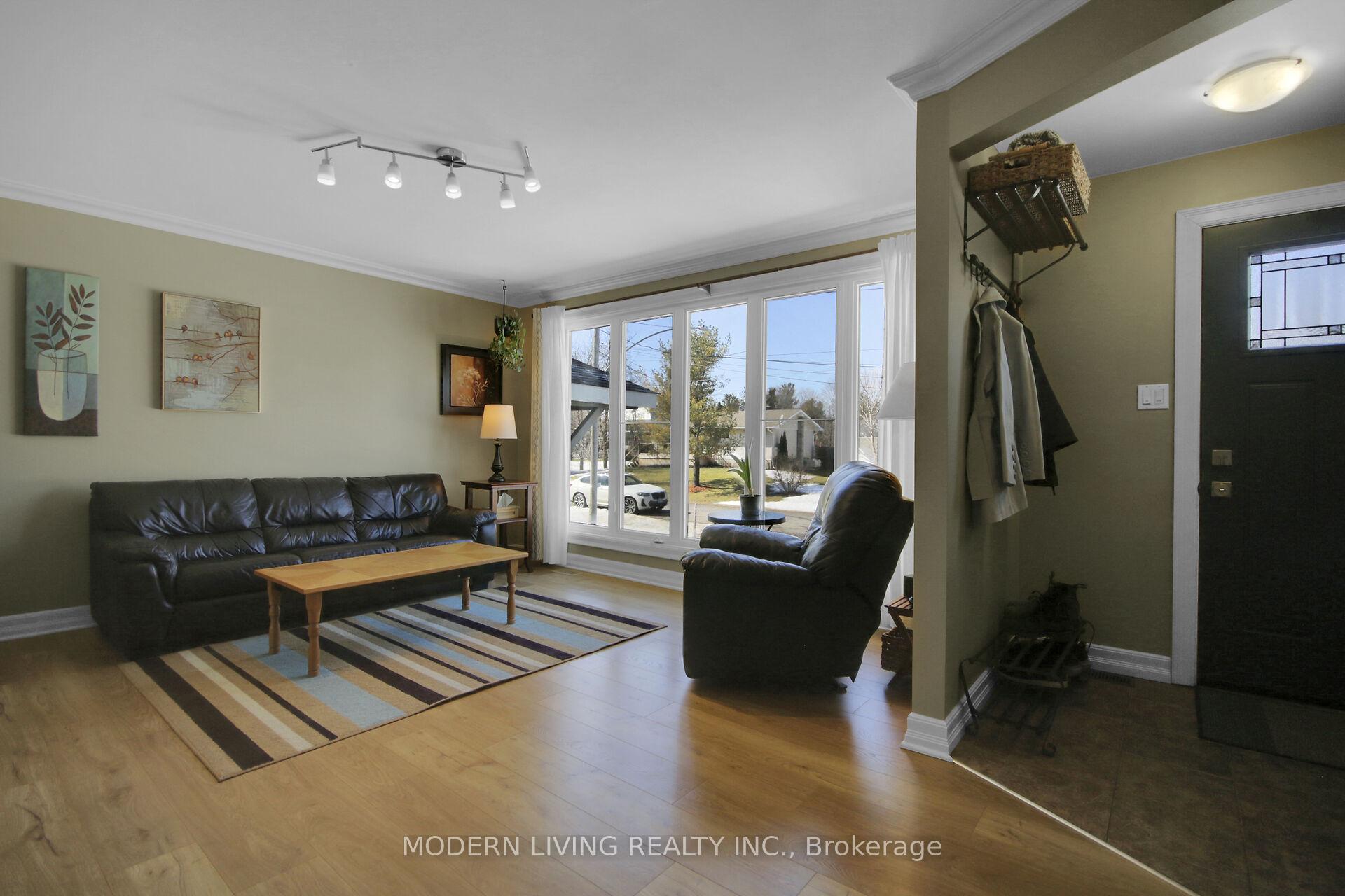 Photo 2 of 5554 Philip Street S, Ottawa, Osgoode — HOMEH